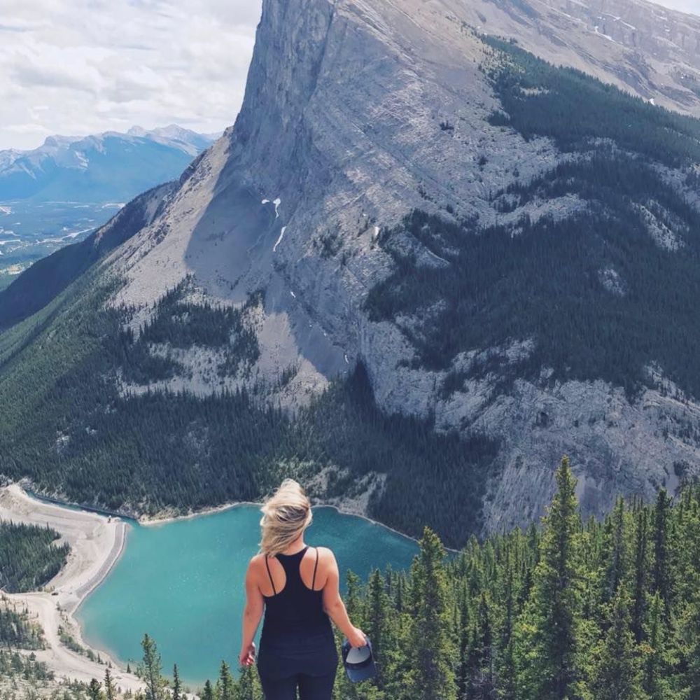 Meet your Posher, Elyse